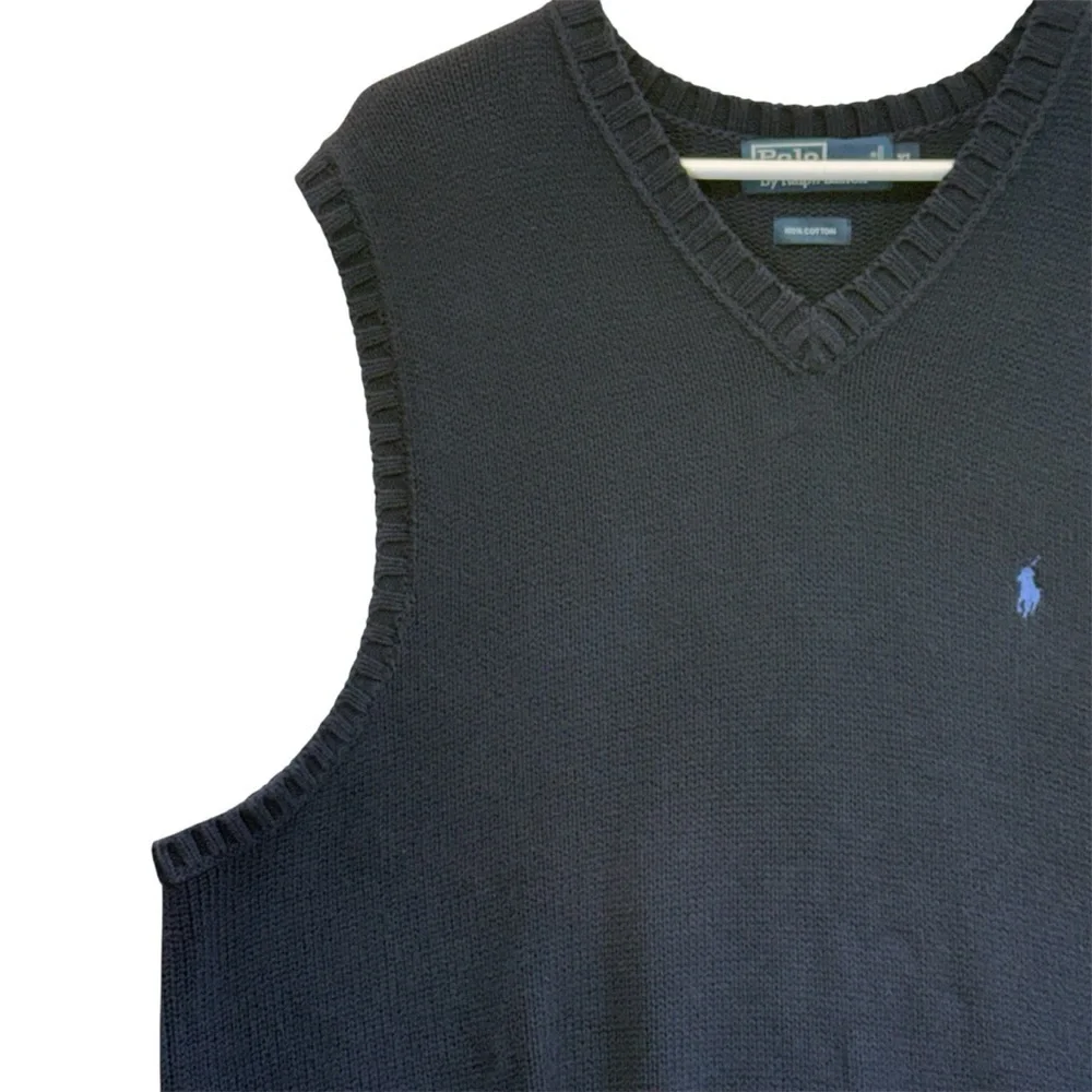 Ralph Lauren Men's Navy V-Neck Sweater Vest. Size XL
